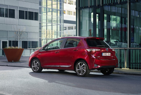 Toyota Yaris Hybrid