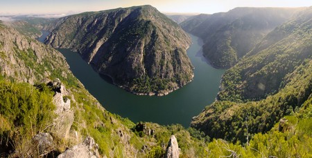 La Ribeira Sacra, historias, leyendas y oficios en una tierra mágica en Galicia
