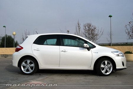 Toyota Auris HSD