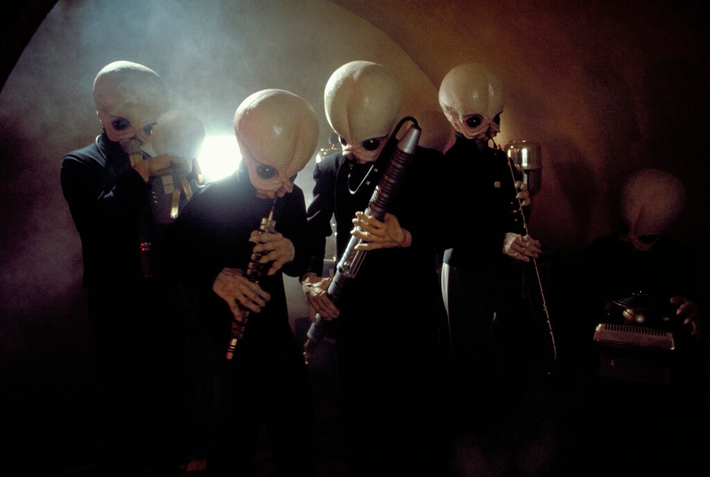 Si desactivas la música de LEGO: Star Wars provocarás una reacción tan graciosa como triste en la banda de la cantina de Mos Eisley Si desactivas la música de LEGO: Star Wars provocarás una reacción tan graciosa como triste en la banda de la cantina de Mos Eisley