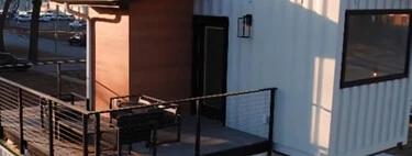 Por menos de 24.000 euros: la casa prefabricada moderna que arrasa porque se monta rápido y es expandible 