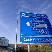 La DGT podría haber emitido miles de multas ilegales por exceso de velocidad debido a una mala programación de los radares