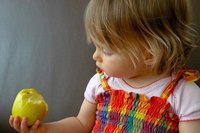 Las frutas, ¿mejor con piel o peladas?