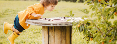 Ser niño en un mundo de prisas: por qué los adultos deberíamos bajar nuestro ritmo y respetar el de nuestros hijos