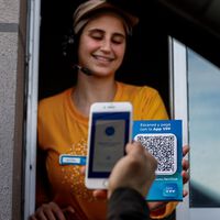 Cómo obtener descuentos en nafta y gasoil combinando aplicaciones, tarjetas y billeteras virtuales en noviembre 2025 