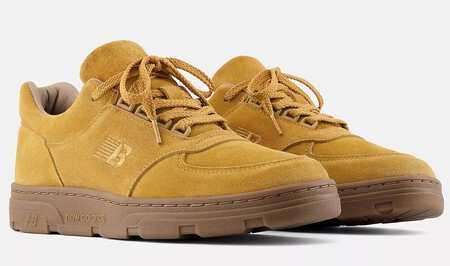 New Balance Y Sus Zapatillas Color Te Chai Son El Par Perfecto Para Ir Pensando En Los Mejores Looks De Otono