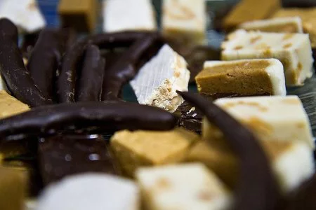 Los alimentos que debemos evitar y las claves a seguir estas navidades para no pasarnos con el peso