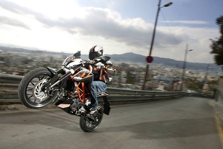 Salón de Milán 2012: KTM 390 Duke, la saga se completa