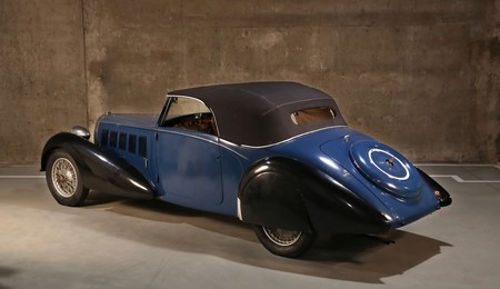 Salen a la luz tres Bugatti clásicos que han descansado décadas en un granero belga, y ahora buscan dueño