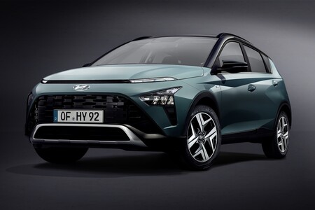 El Hyundai Bayon ya tiene precio, y por debajo de 20.000 euros puede hacer tanto daño al SEAT Arona como al Hyundai Kona