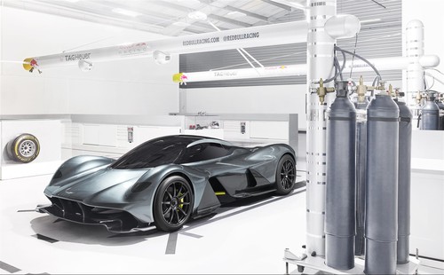 AM-RB 001: la unión perfecta entre el lujo de Aston Martin y la experiencia de Red Bull en la Fórmula 1