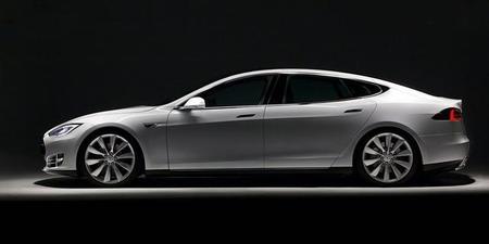 El Tesla Model S contará con una versión más larga