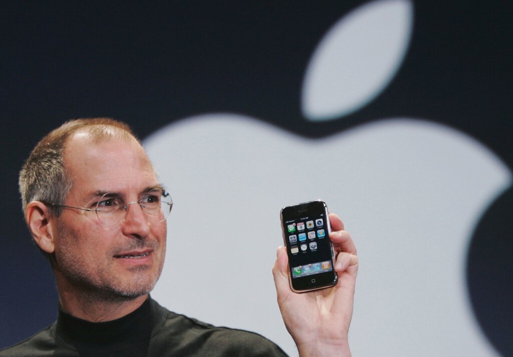 ¿Tienes por casa este iPhone? Podrían pagarte hasta 60.000 euros por él ¿Tienes por casa este iPhone? Podrían pagarte hasta 60.000 euros por él