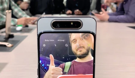 ギャラクシーA80