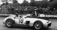 Mercedes-Benz piloteado por Fangio se vende en casi 30 MDD