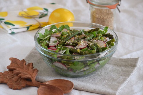 Ensalada templada de espárragos verdes y cilantro: receta saludable y ligera