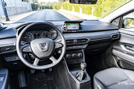 Dacia Sandero interior
