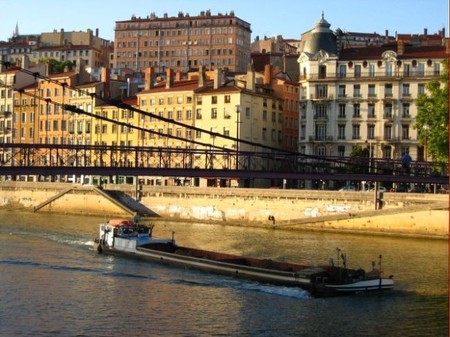 Escapada en bus a Lyon (y II): El Principito, comiendo casquería y la asombrosa facilidad para alquilar una bici