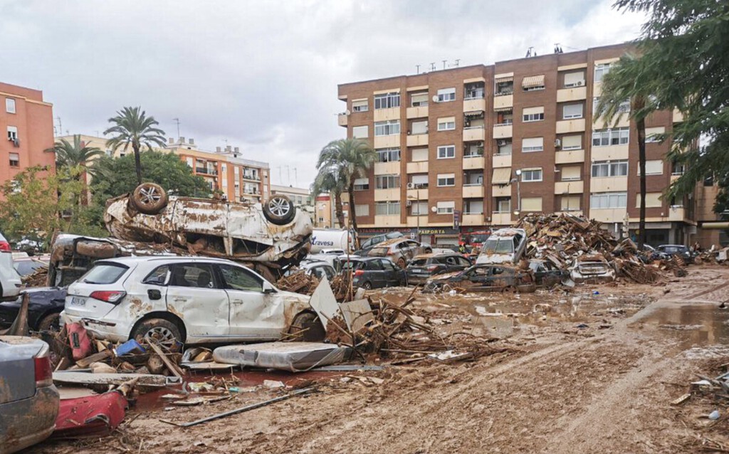 La DANA ha dejado a miles de personas sin poder llamar o mandar un simple WhatsApp. Así verán rebajadas sus facturas para compensarlo