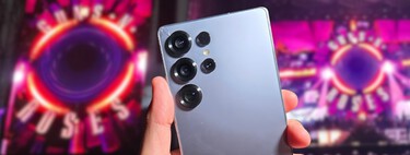 Nos llevamos el Galaxy S25 Ultra al concierto de los Guns N' Roses para poner a prueba las capacidades del sistema de cámara del celular insignia de Samsung