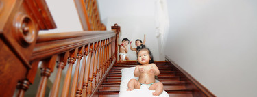 El hombre que se quedó con los hijos de sus amigos con la única condición de poder llevarse la cámara de fotos