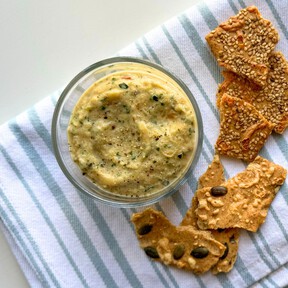 Paté de calabacín y cebolla, receta súper fácil para un untable vegetal tan rico como saludable
