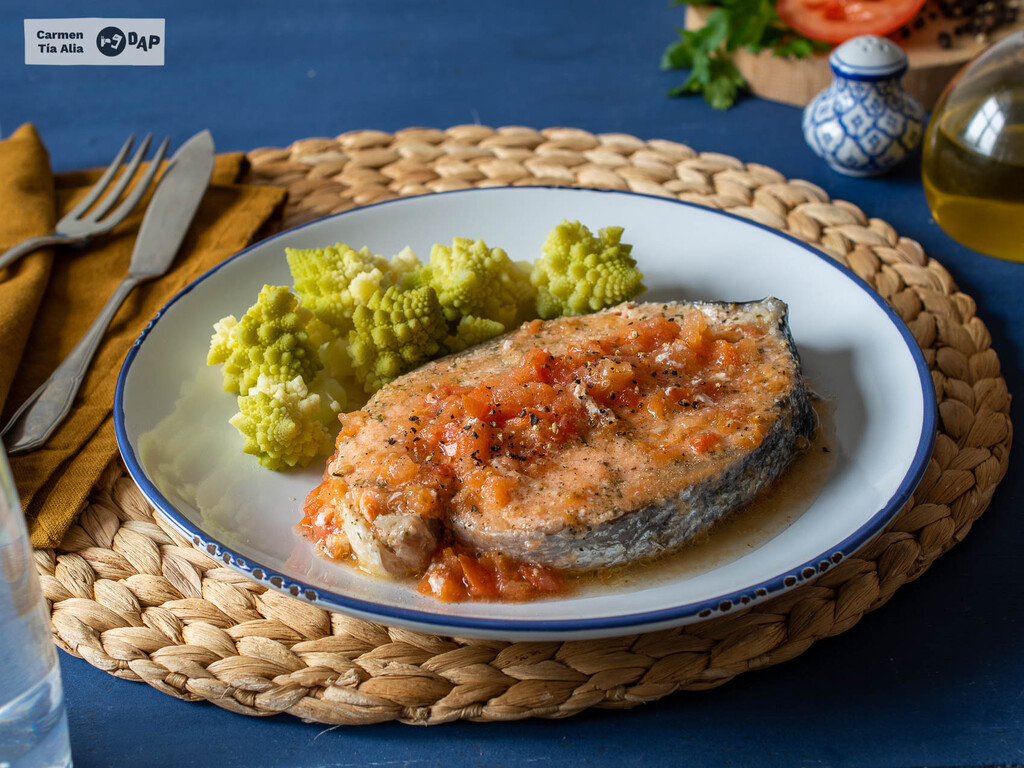 Cómo hacer el salmón al microondas para que quede jugoso y ¡en cuatro minutos!