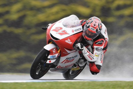 Kaito Toba lidera el recital japonés en el primer día de Moto3 en Sepang
