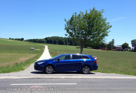 Toyota Avensis 2015 Prueba