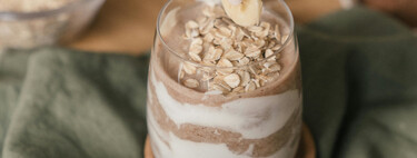 El batido de avena perfecto para un desayuno rico en proteínas, que puedes preparar en minutos después del entrenamiento
