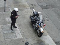 La policía francesa recompensa con gasolina a los buenos conductores