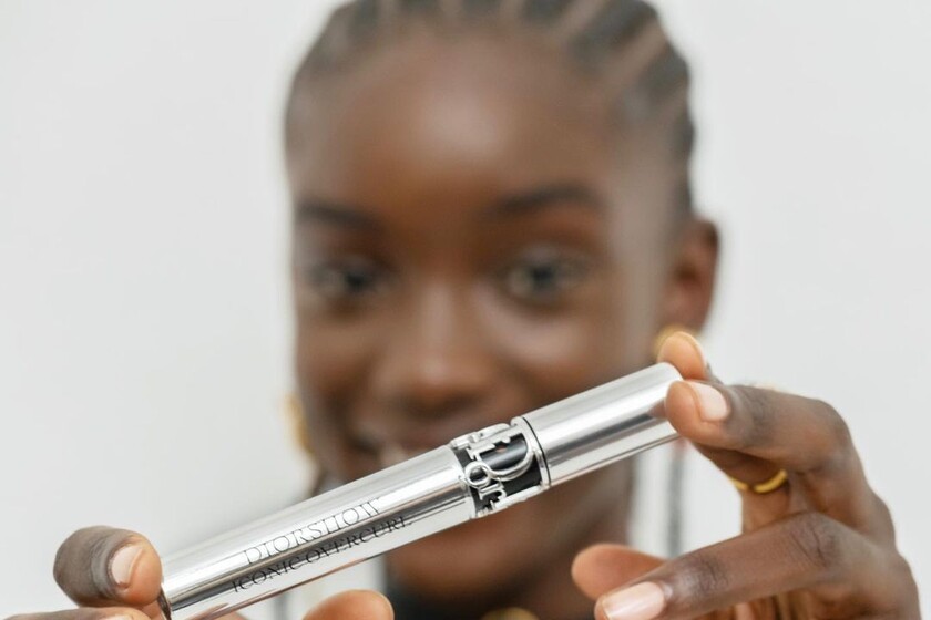 La nueva Diorshow Mascara Iconic Overcurl cargada de glitter y otras