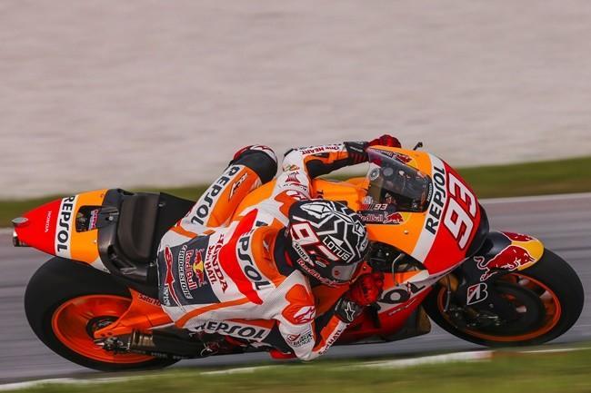 Marc Márquez domina el segundo día de entrenamientos de Sepang