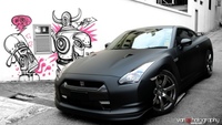 Nissan GT-R pintado en negro mate