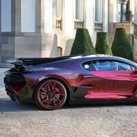 Bugatti Divo ‘Lady Bug’ o cómo volverse loco para vestir con diamantes a un escultural hiperdeportivo de 1.500 CV