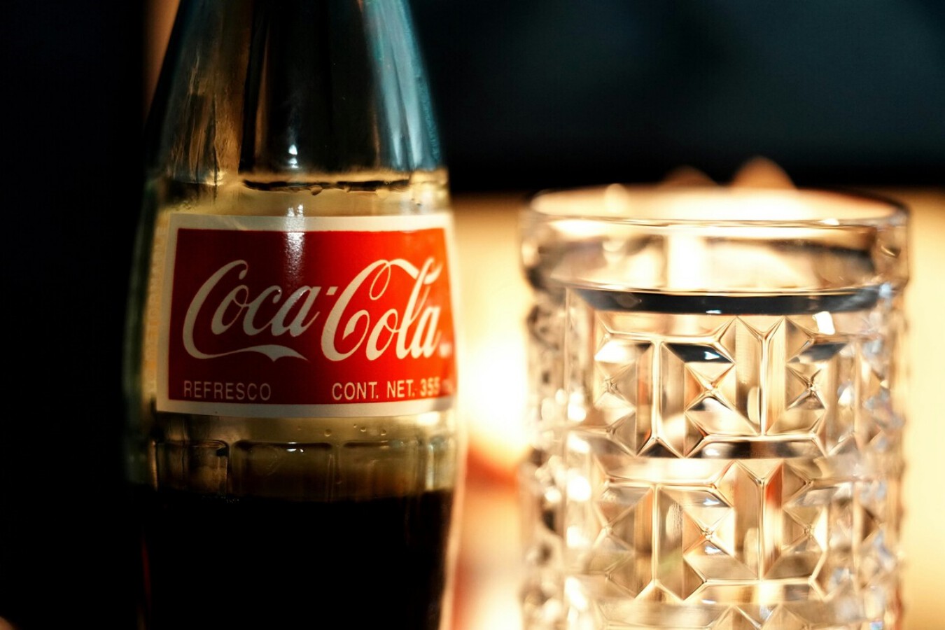 Em 1985, prestes a ser ultrapassada pela Pepsi, a Coca-Cola mudou