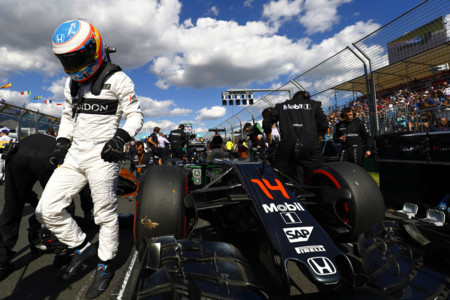 Un coche prácticamente nuevo para Fernando Alonso en Baréin