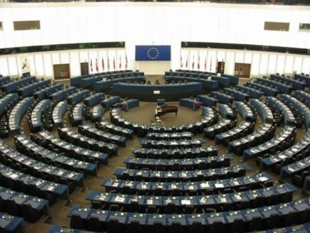 Firma de parlamentarios europeos de la Declaración Escrita contra el ACTA: aún quedan la mitad por hacerlo