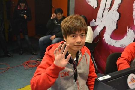 Mundo eSports: retirada de BurNIng, Starladder Season X, vuelve Moscow 5 y más