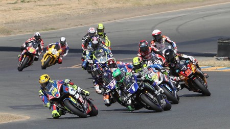 Toni Elías se cae en Sonoma y Cameron Beaubier recorta cinco puntos en la general de MotoAmerica