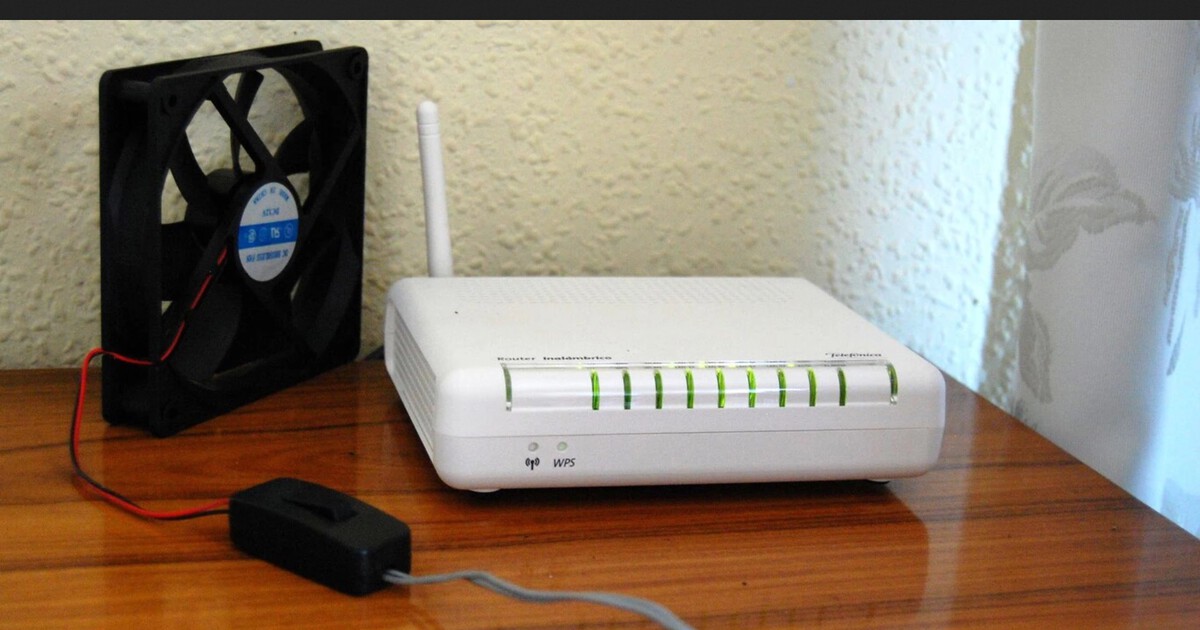 Si tu WiFi funciona mal, un sencillo y barato ventilador puede ser la solución. Sí, como suena