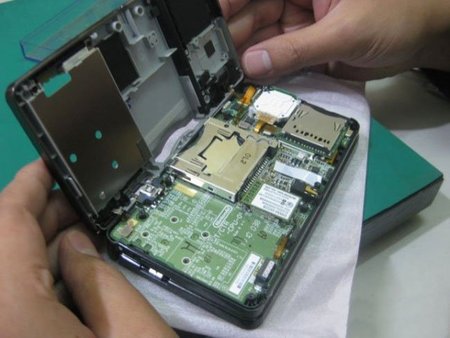 Nintendo 3DS, empieza la autopsia. ¡Así es por dentro!