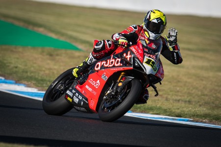 Alvaro Bautista Debut Superbikes