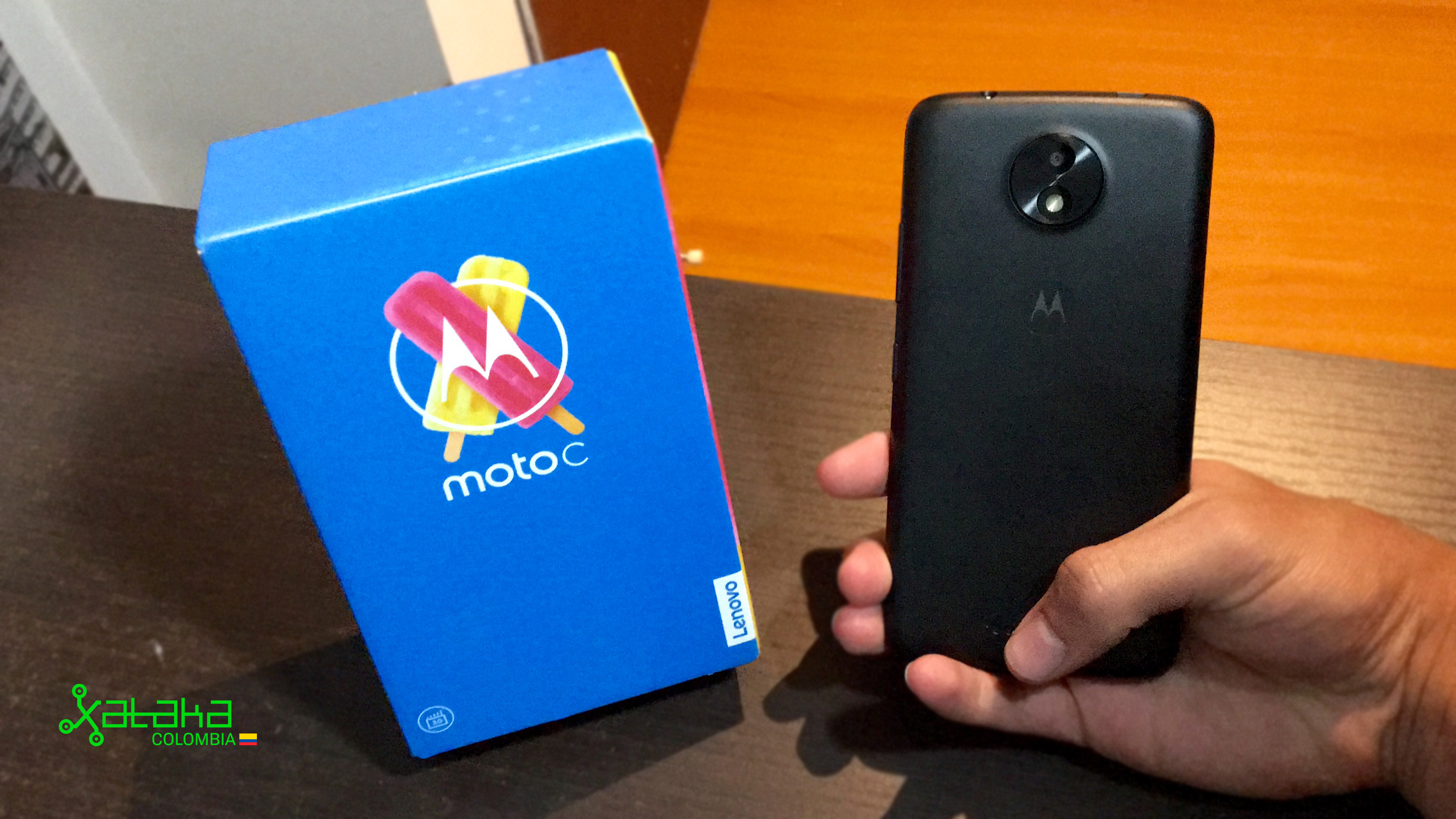 Moto C unboxing y primeras impresiones