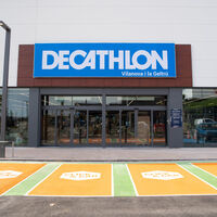 Decathlon rebaja un 60% una bicicleta eléctrica preparada para el invierno