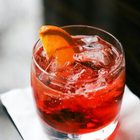 Cinco formas de hacer cubitos de hielo para mantener las bebidas frías todo el verano 
