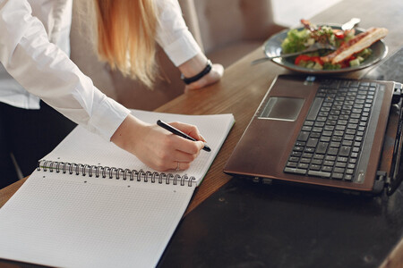 Aprender a trabajar desde casa y en un entorno siempre conectados es imprescindible