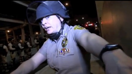 Un periodista recupera un vídeo de su arresto ilegal que fue borrado previamente por la policía