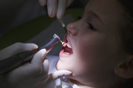 Alerta caries: demasiados niños sacian su sed con bebidas que no son agua