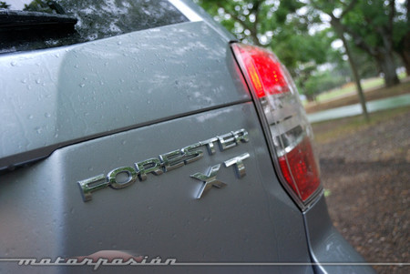 Subaru Forester 2.0 Boxer Turbo (XT)
